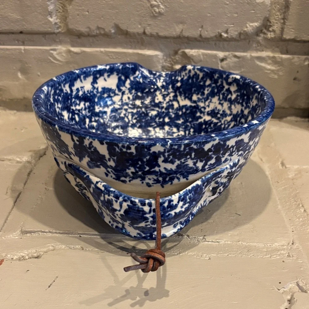 Artist Signed Blue & White Spongeware Pottery Batter/Mixing‎ Bowl